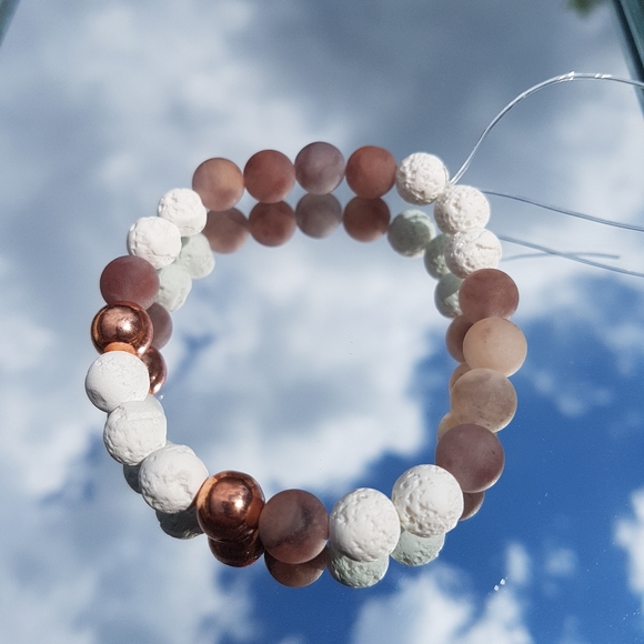 Handmade gemstone bracelet 🌻 - Picture 2 of 2